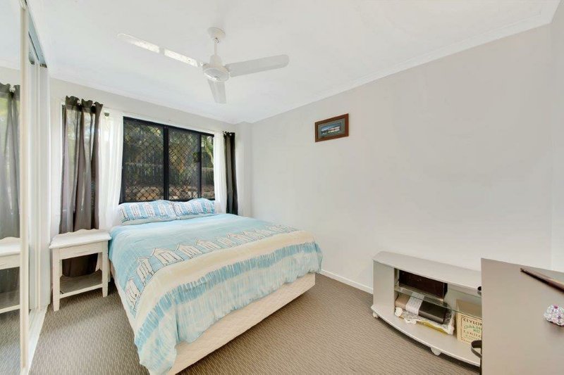 Photo - 5 Davina Street, Boyne Island QLD 4680 - Image 13