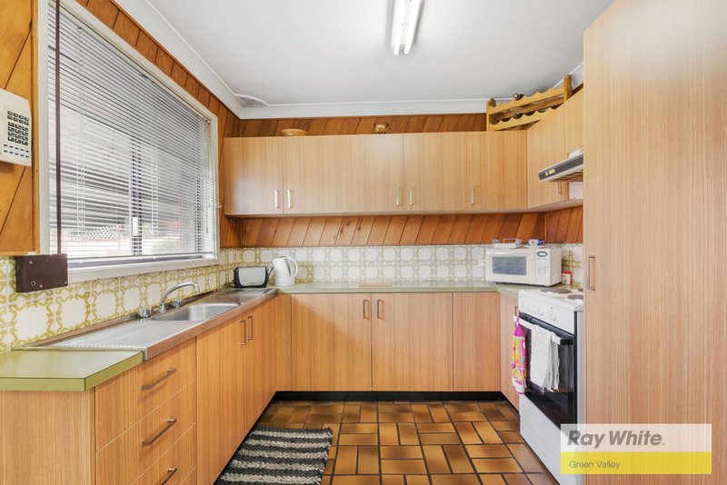 Photo - 5 Dawn Close, Lurnea NSW 2170 - Image 6