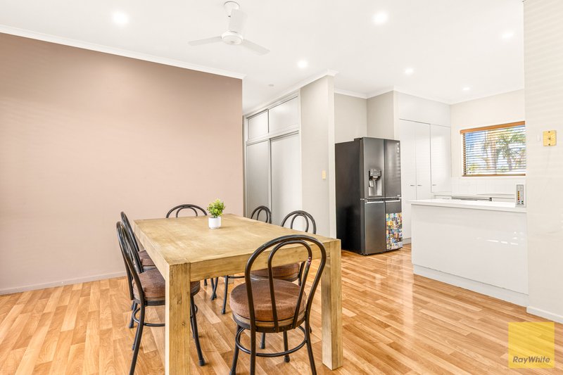 Photo - 5 Dawn Crescent, Emerald QLD 4720 - Image 4