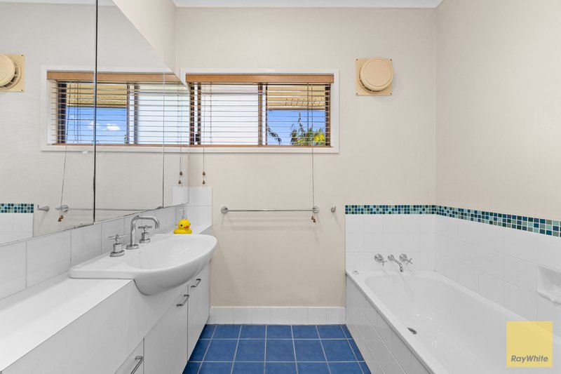 Photo - 5 Dawn Crescent, Emerald QLD 4720 - Image 10