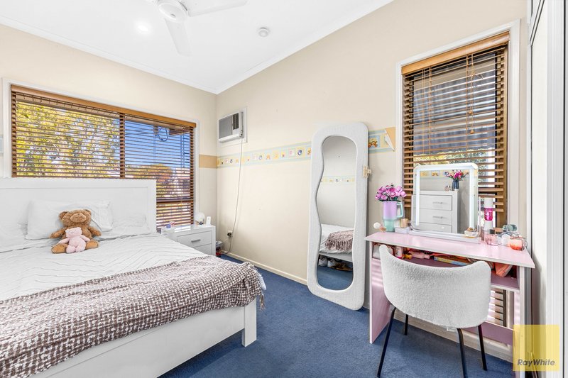 Photo - 5 Dawn Crescent, Emerald QLD 4720 - Image 11