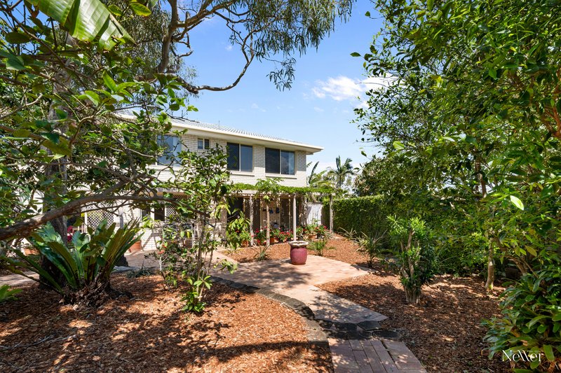 Photo - 5 Daybreak Court, Castaways Beach QLD 4567 - Image 9