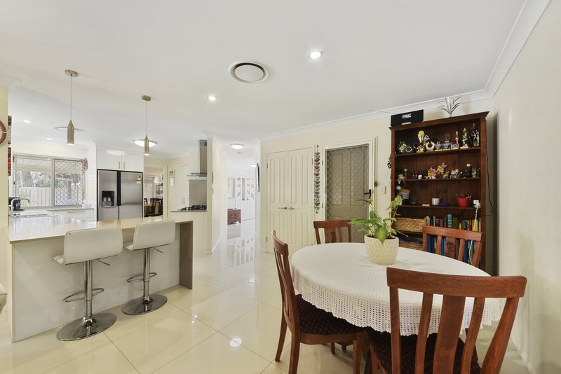 Photo - 5 Delia Close, Bracken Ridge QLD 4017 - Image 6