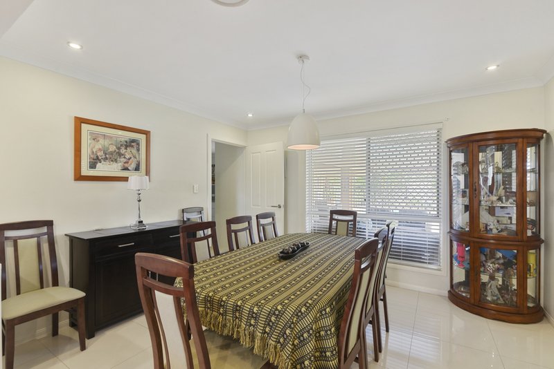 Photo - 5 Delia Close, Bracken Ridge QLD 4017 - Image 11