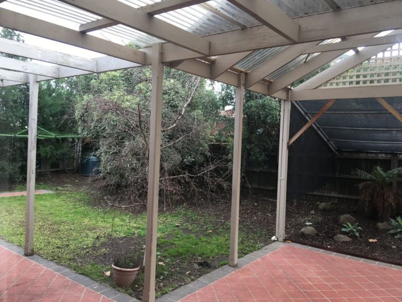 Photo - 5 Diamond Court, Hillside VIC 3037 - Image 9