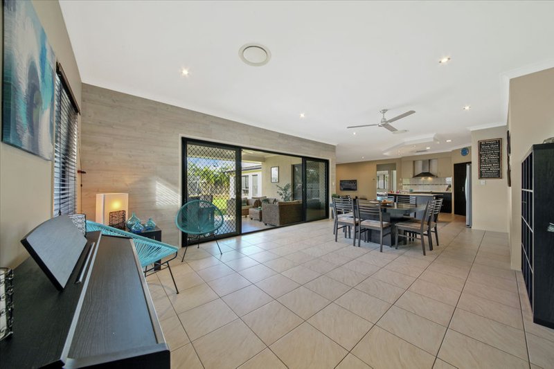 Photo - 5 Dianella Close, Narangba QLD 4504 - Image 8