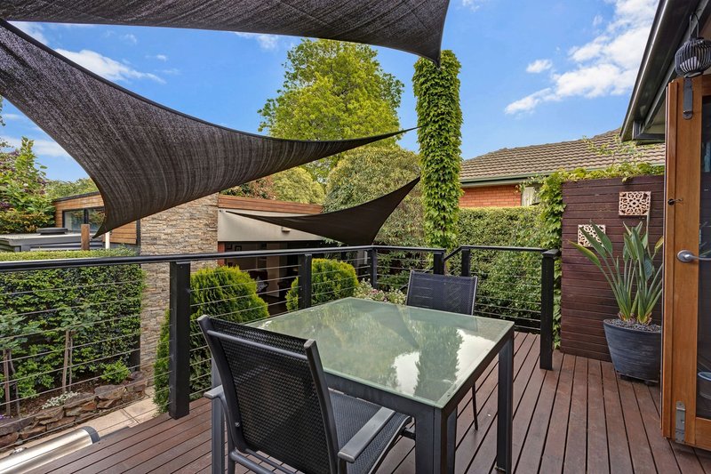 Photo - 5 Dion Road, Glen Waverley VIC 3150 - Image 15