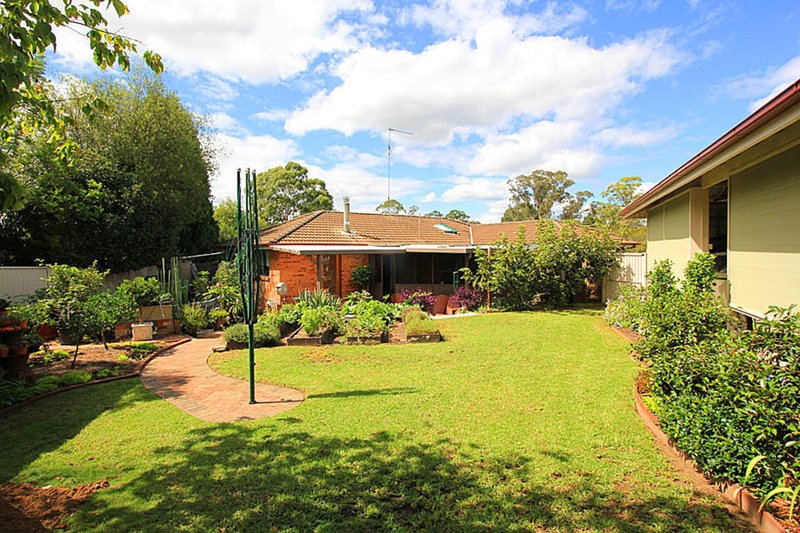 Photo - 5 Dobbie Place, Glenorie NSW 2157 - Image 12