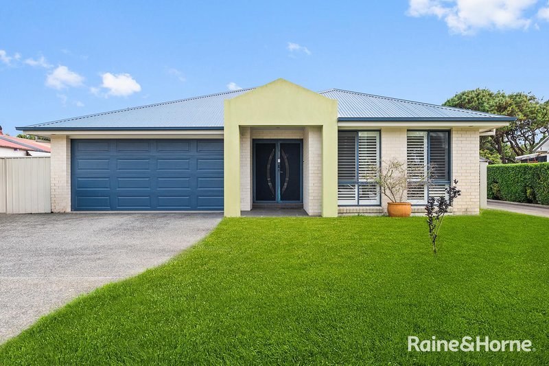 5 Docker Street, Marks Point NSW 2280