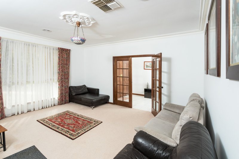 Photo - 5 Doller Court, Tatura VIC 3616 - Image 3