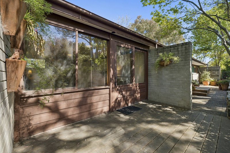 Photo - 5 Don Place, Spence ACT 2615 - Image 5