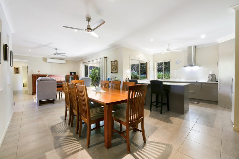 Photo - 5 Dore Court, Bonogin QLD 4213 - Image 5