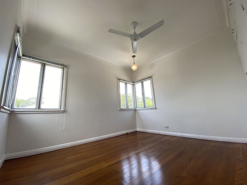 Photo - 5 Douglas Street, Sherwood QLD 4075 - Image 19