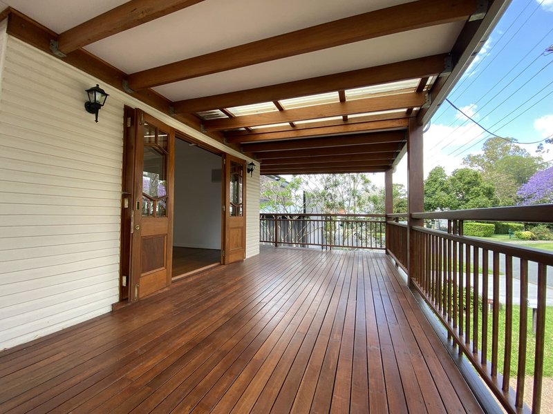 Photo - 5 Douglas Street, Sherwood QLD 4075 - Image 24