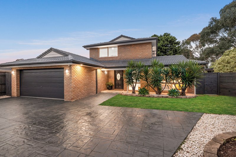 5 Downshire Close, Wantirna South VIC 3152