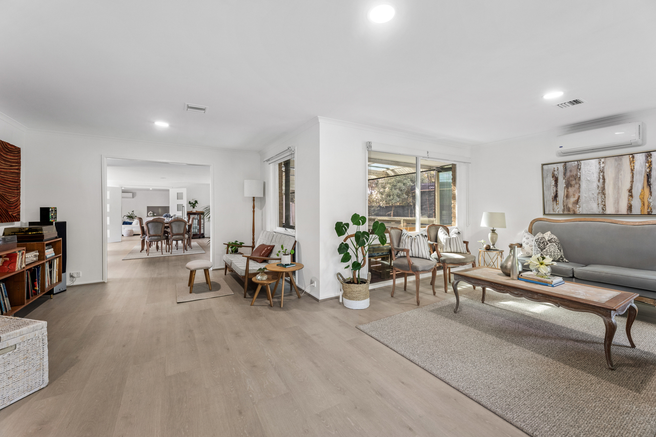 5 Downshire Close, Wantirna South, VIC 3152 - Image 5