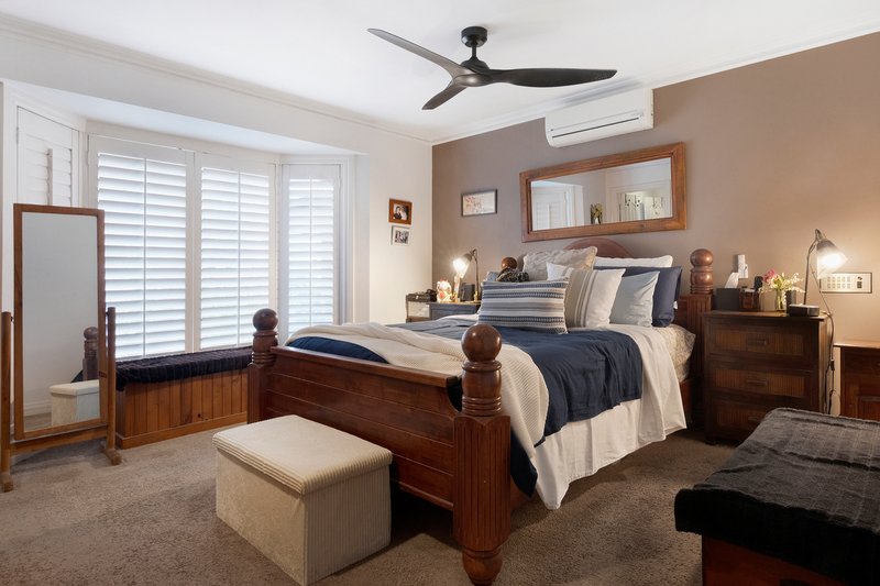 Photo - 5 Drayton Terrace, Mermaid Waters QLD 4218 - Image 8