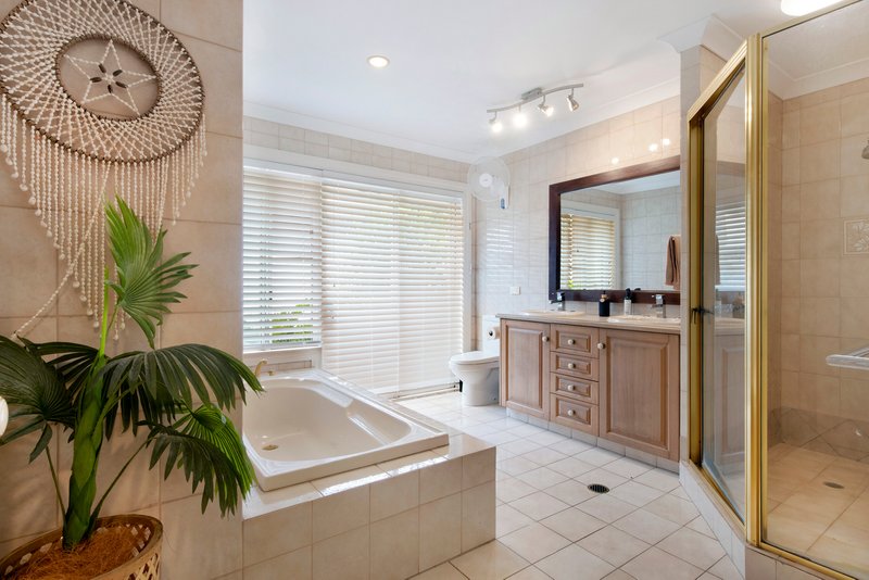 Photo - 5 Drayton Terrace, Mermaid Waters QLD 4218 - Image 9