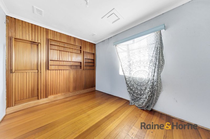 Photo - 5 Drysdale Street, Reservoir VIC 3073 - Image 5