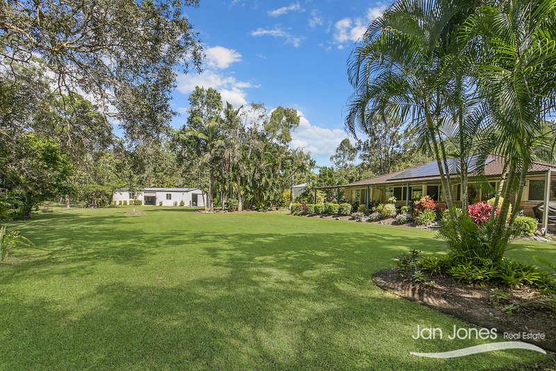 Photo - 5 Duckwood Court, Elimbah QLD 4516 - Image 2