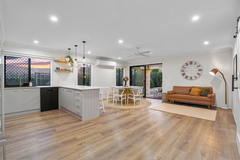 Photo - 5 Dudley Court, Crestmead QLD 4132 - Image 4