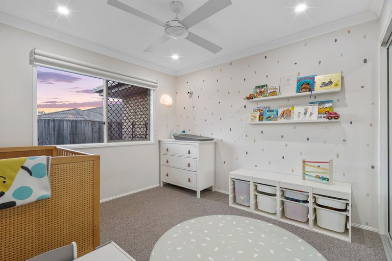 Photo - 5 Dudley Court, Crestmead QLD 4132 - Image 12