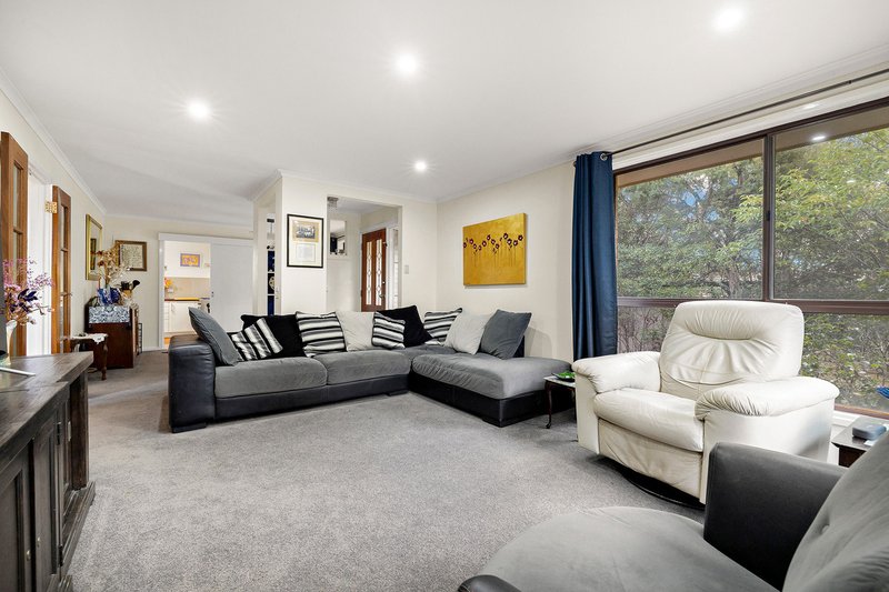 Photo - 5 Duffus Place, Wanniassa ACT 2903 - Image 2