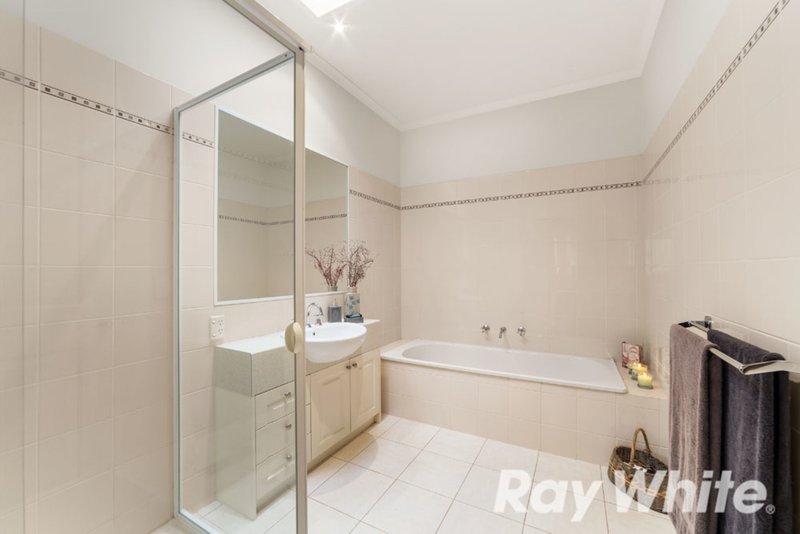 Photo - 5 Duncan Street, Box Hill South VIC 3128 - Image 7