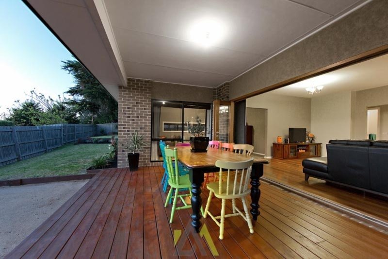 Photo - 5 Dunmore Close, Langwarrin VIC 3910 - Image 14