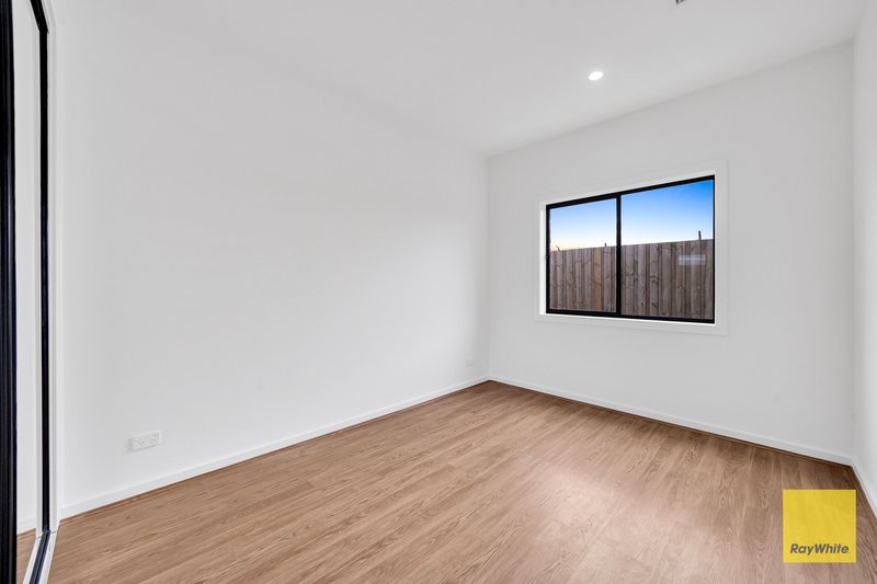 Photo - 5 Dunphy Street, Tarneit VIC 3029 - Image 9