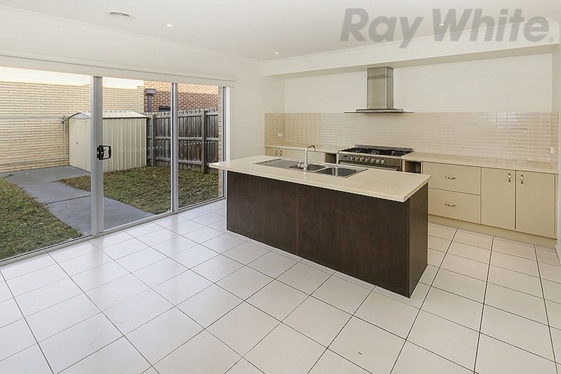 Photo - 5 Durer Walk, Mernda VIC 3754 - Image 2