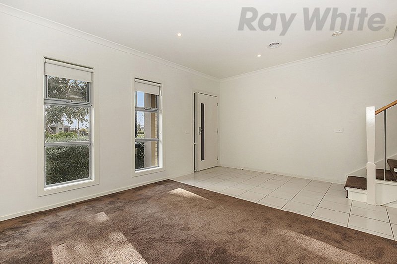 Photo - 5 Durer Walk, Mernda VIC 3754 - Image 4