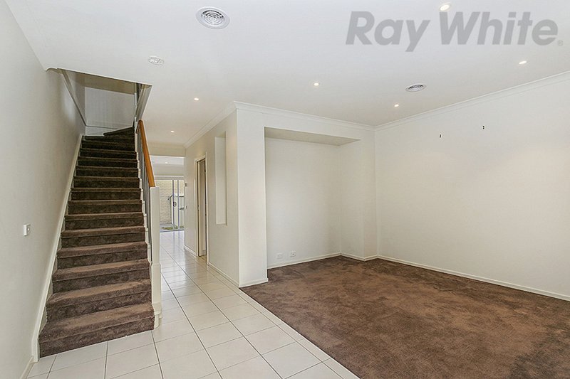 Photo - 5 Durer Walk, Mernda VIC 3754 - Image 5