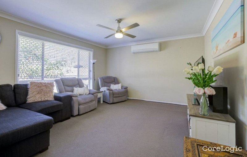 Photo - 5 Duror Street, Pacific Pines QLD 4211 - Image 3