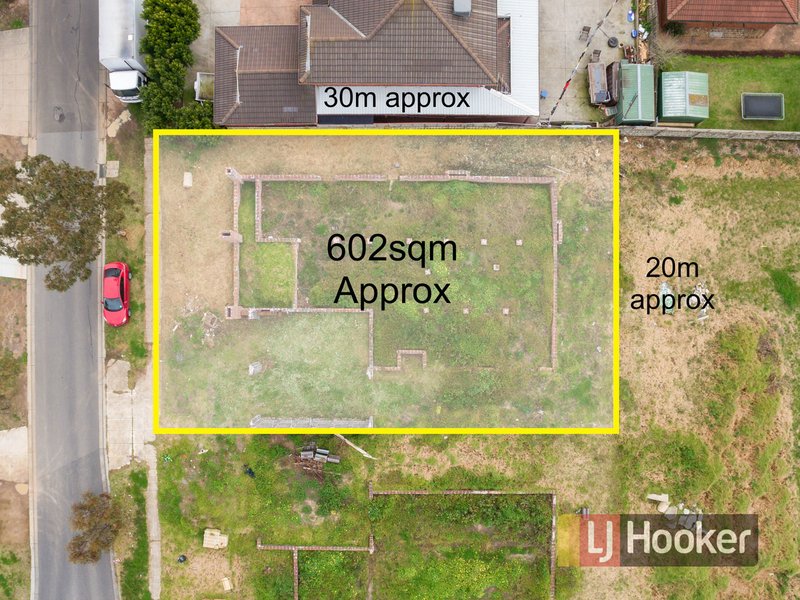 5 Dyson Drive, Lynbrook VIC 3975