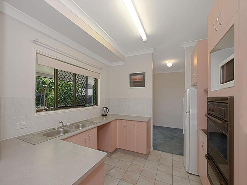 Photo - 5 Eagle Court, Kirwan QLD 4817 - Image 2