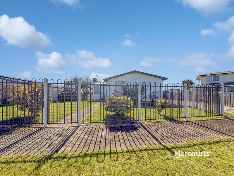 Photo - 5 Eagling Place, Devonport TAS 7310 - Image 1