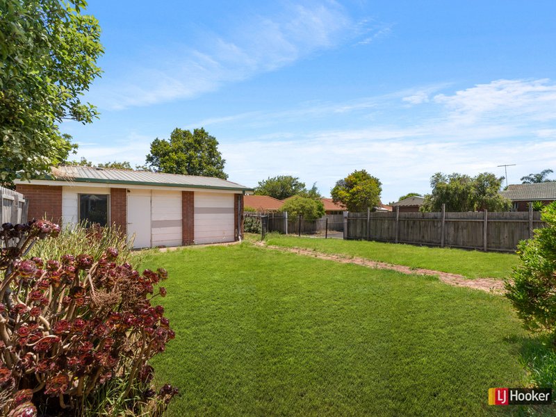 Photo - 5 East End Crescent, St Albans Park VIC 3219 - Image 17