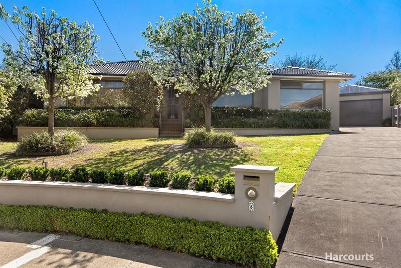 5 Eastbourne Court, Glen Waverley VIC 3150