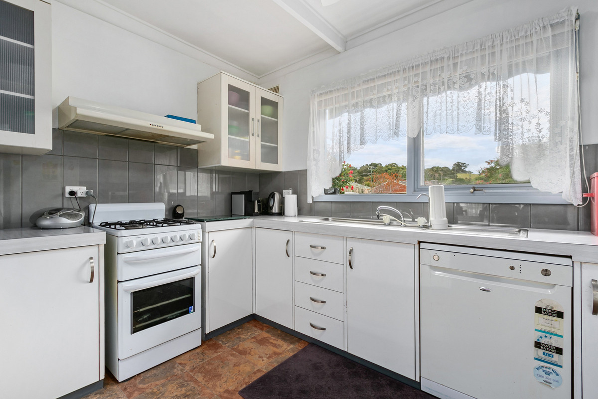 3-bedroom house at 5 Eastern Beach Road, Lakes Entrance, VIC 3909, East Gippsland, Victoria