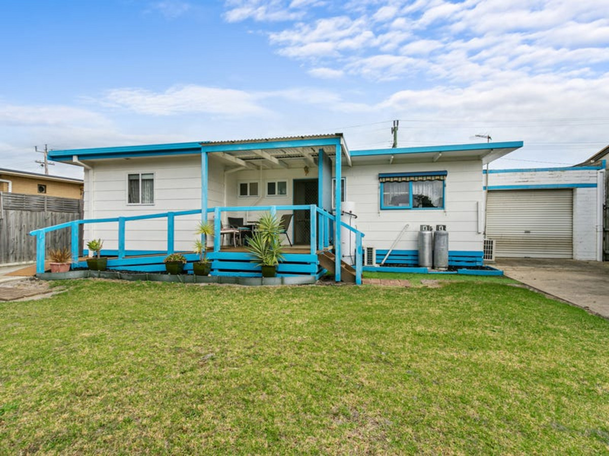 3-bedroom house at 5 Eastern Beach Road, Lakes Entrance, VIC 3909, East Gippsland, Victoria