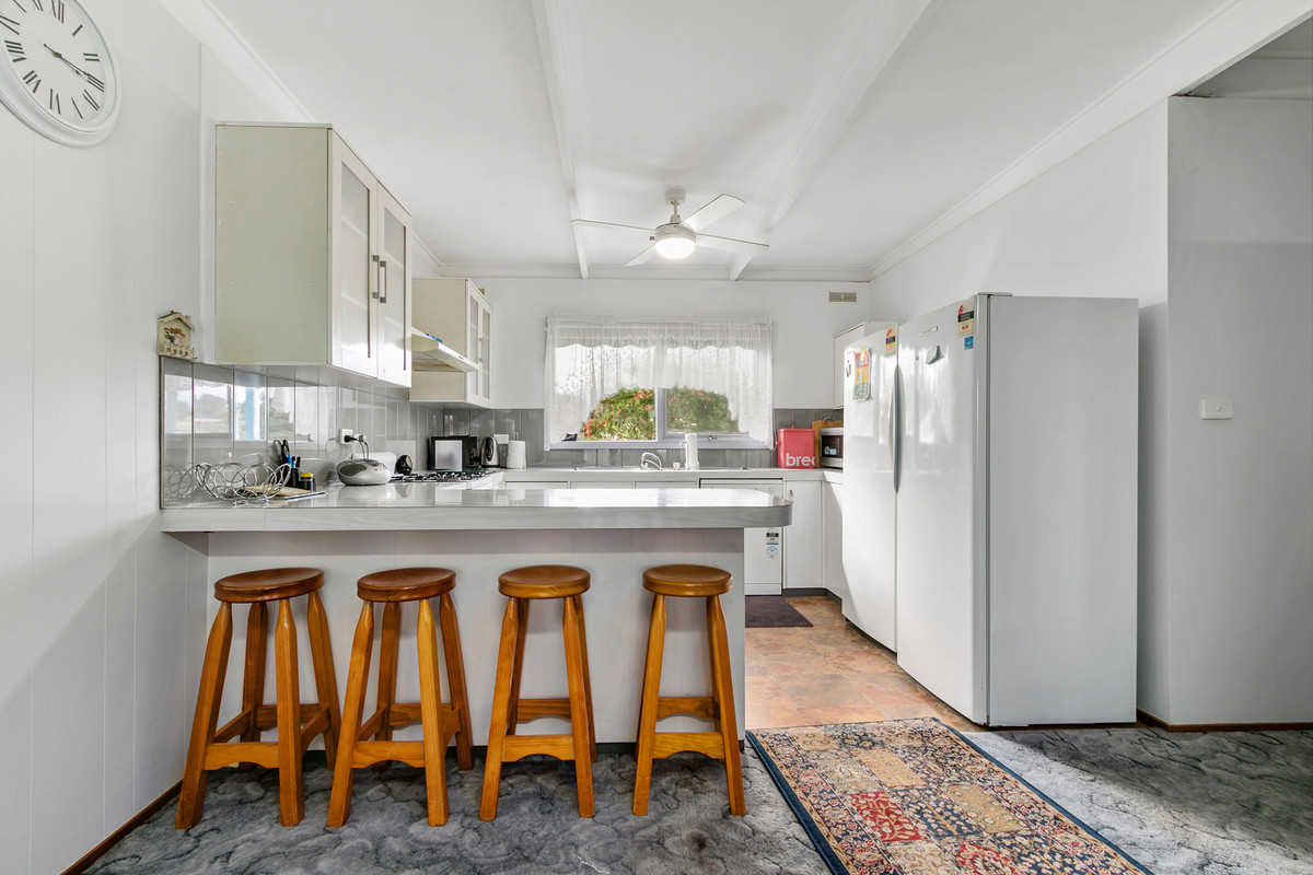 3-bedroom house at 5 Eastern Beach Road, Lakes Entrance, VIC 3909, East Gippsland, Victoria