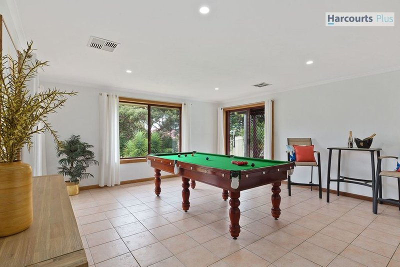 Photo - 5 Egret Court, Hallett Cove SA 5158 - Image 11