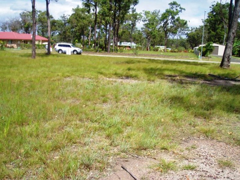 Photo - 5 Elboz Crt , Burrum Heads QLD 4659 - Image 4