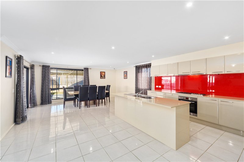 Photo - 5 Eleanor Drive, Glenfield NSW 2167 - Image 2