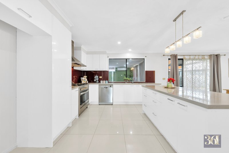 Photo - 5 Eleanor Drive, Hoppers Crossing VIC 3029 - Image 7