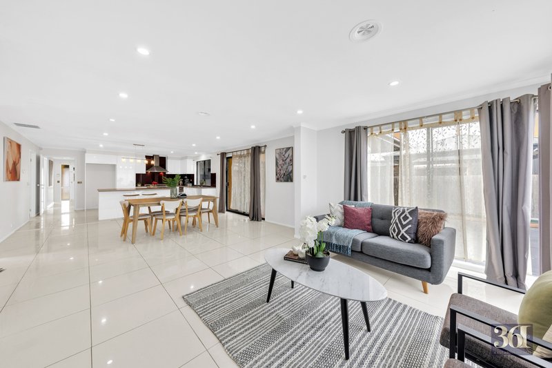 Photo - 5 Eleanor Drive, Hoppers Crossing VIC 3029 - Image 14