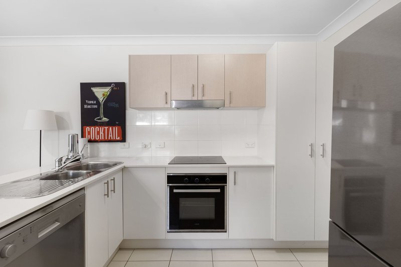 Photo - 5 Elizabeth Place, Cornubia QLD 4130 - Image 4
