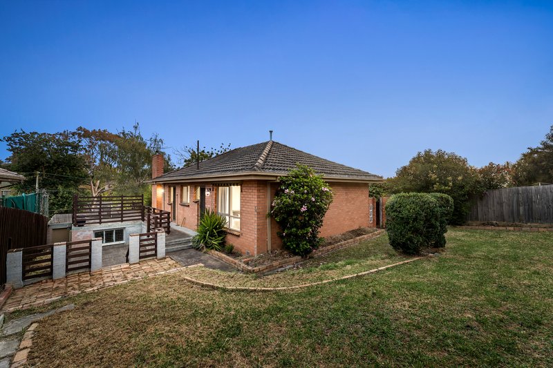 Photo - 5 Ellen Court, Burwood VIC 3125 - Image 11