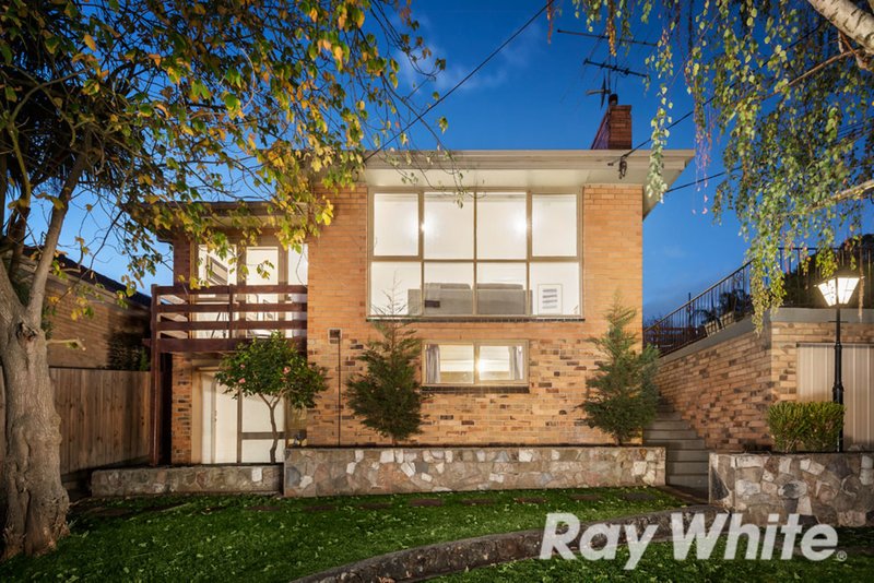 5 Ellen Court, Burwood VIC 3125